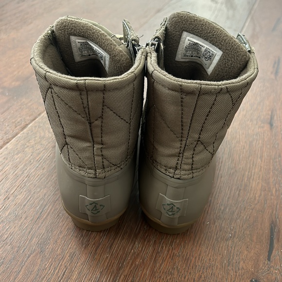Sperry boots - Picture 3 of 7